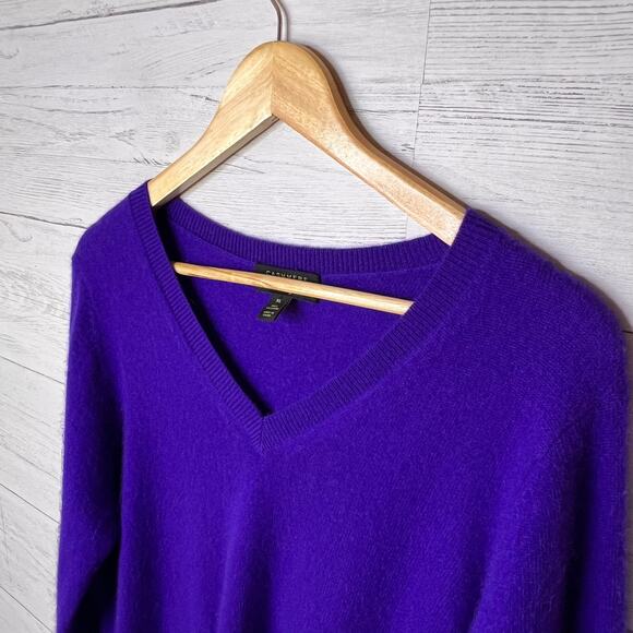 Charter Club Sweater Womens Size XL Bright Purple 100% Cashmere V Neck Luxury - Picture 8 of 15